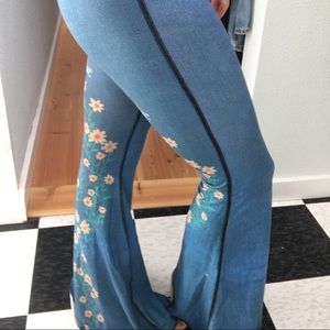 Flower girl bellbottom leggings
